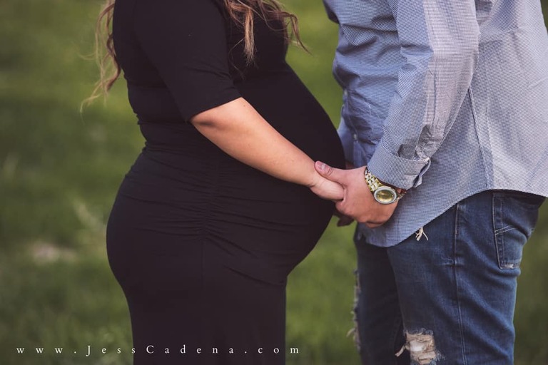 Maternity Photographer Bakersfield CA