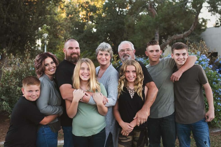 Extended family session with grandparents teenagers Bakersfield ca